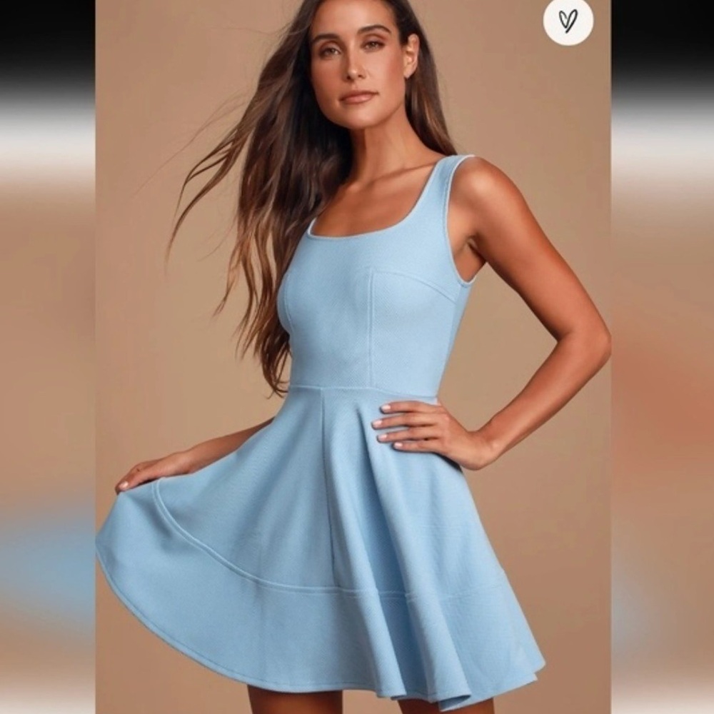 Periwinkle Lulus mini dress. Size: S